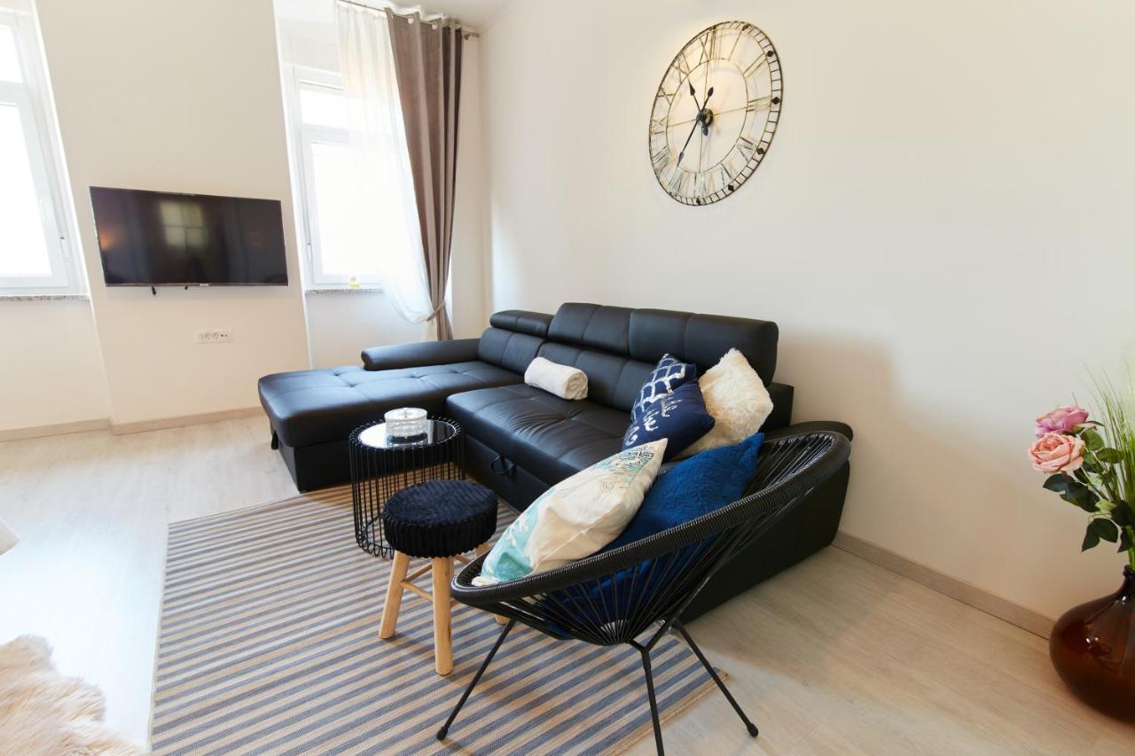 Studio Apartman Manuela Rijeka Bagian luar foto